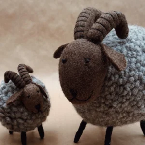 Décoration Bouquetin boule feutrine 7,5cm - NEW HEIDI