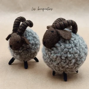 Décoration Bouquetin boule feutrine 12cm - NEW HEIDI